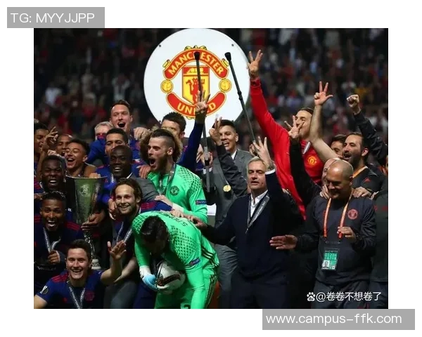 曼联主场憾负热刺,连续不胜暴露球队问题,穆里尼奥面临更大挑战 曼联主场憾负热刺,连续不胜暴露球队问题,穆里尼奥面临更大挑战